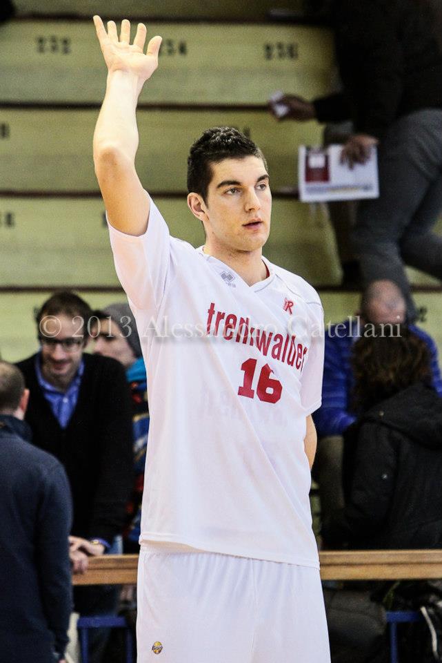 Samuel Deguara litwal Malti li qed jikseb suċċess filbasketball