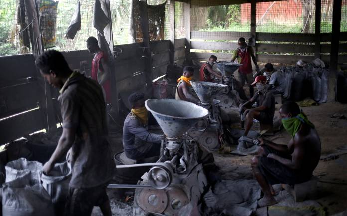 The Wider Image: Retracing a slave route in Ghana, 400 years on