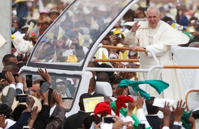 Pope celebrates Sunday Mass at the diocesan grounds of Soamandrakizay