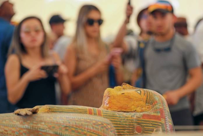 2019-10-19T132844Z_2_LYNXMPEF9I0BM_RTROPTP_4_EGYPT-ARCHAEOLOGY-LUXOR1