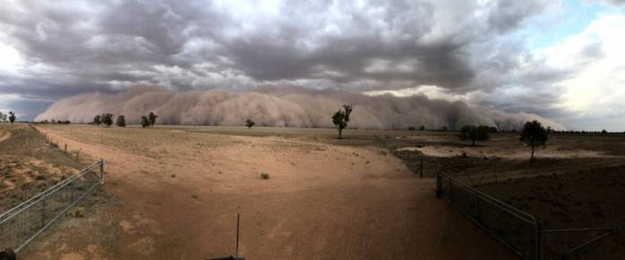 A duststorm approaches a farm, northwest of Dubbo, Australia
