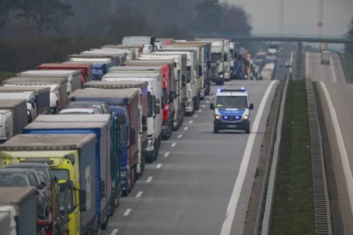 FILE PHOTO: A lorry traffic jam is seen near the German-Polish border in Frankfurt/Oder FILE PHOTO: A lorry traffic jam is seen near the German-Polish border in Frankfurt/Oder