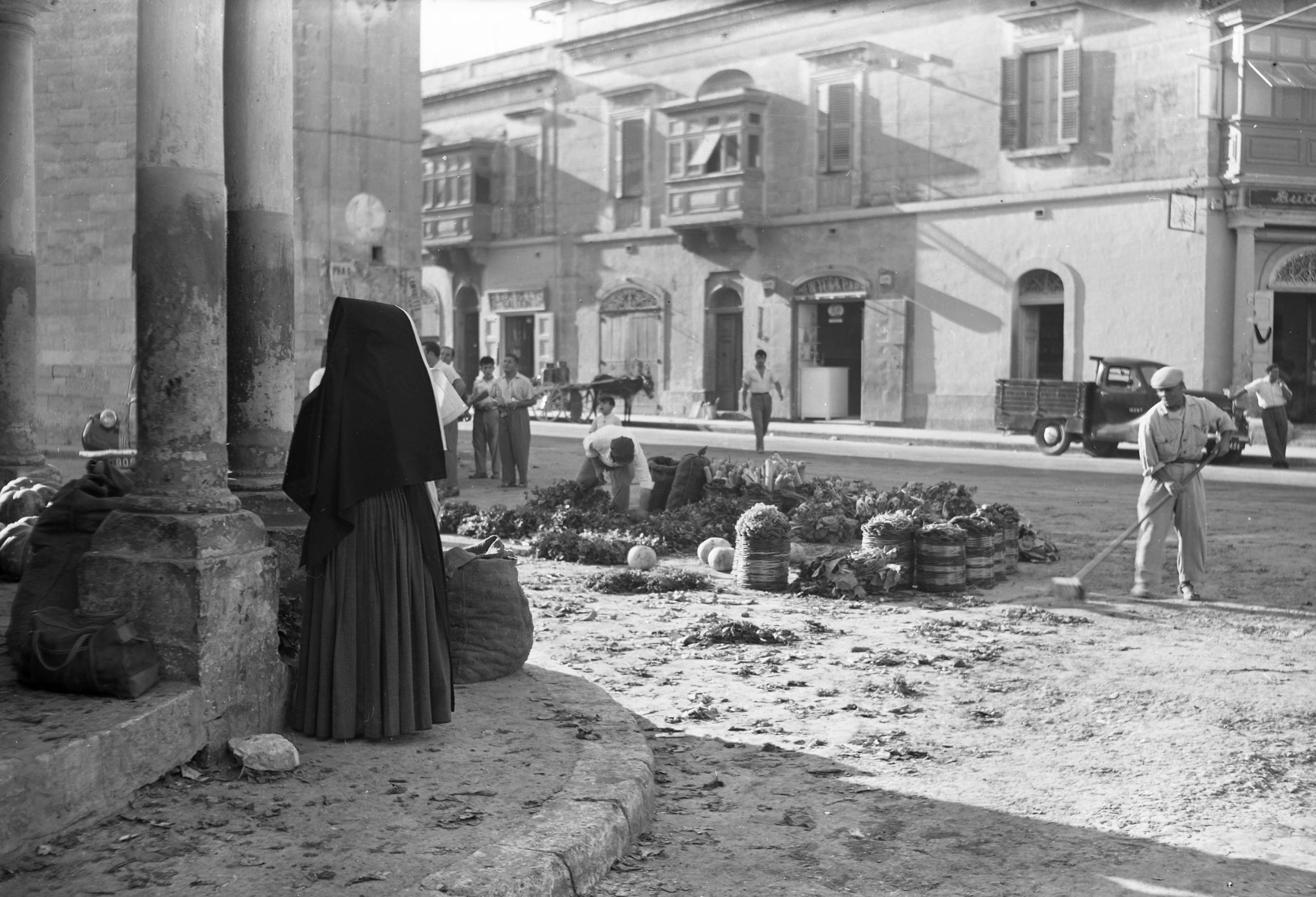 Heritage Malta appeals for help to identify historical photos Newsbook