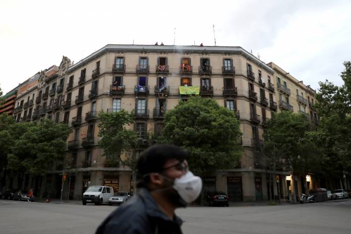 Coronavirus disease (COVID-19) outbreak in Barcelona