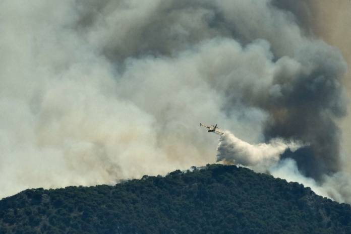 Wildfire near the village of Kechries