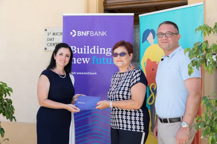 PR-photo-BNF-Bank-supports-Hospice-Malta