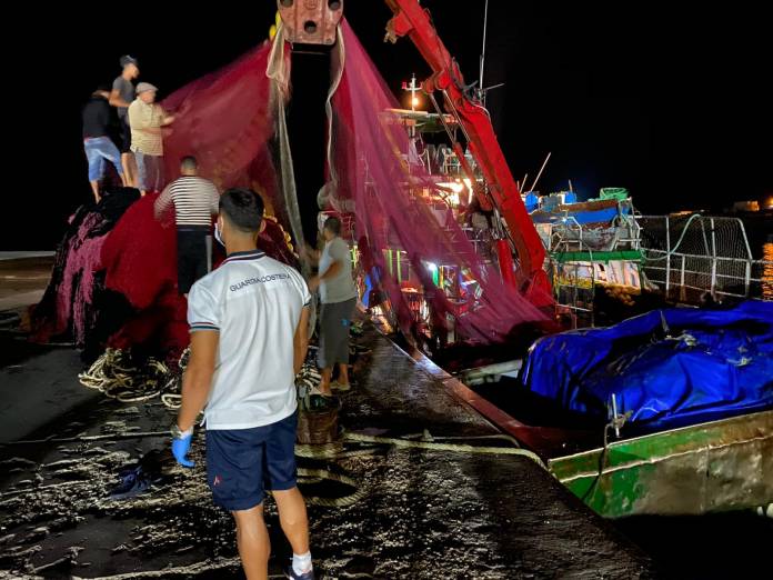 Tunisian fishing boat intercepted in Italian waters Newsbook