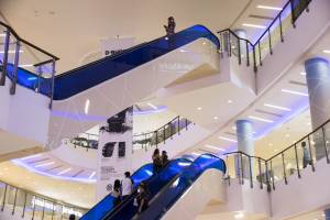people-wearing-masks-at-the-point-after-covid-measure-lifted-shops-to-open