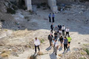Court-visits-site-of-Miriam-Pace-death-scene
