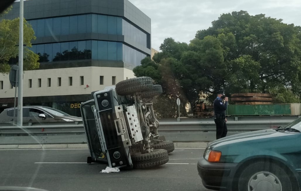 Land Rover overturns in Aldo Moro road Marsa - Newsbook