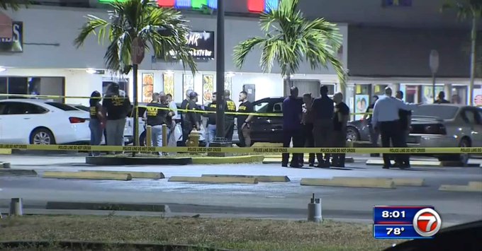 Mass shooting in Miami leaves 2 dead outside party venue