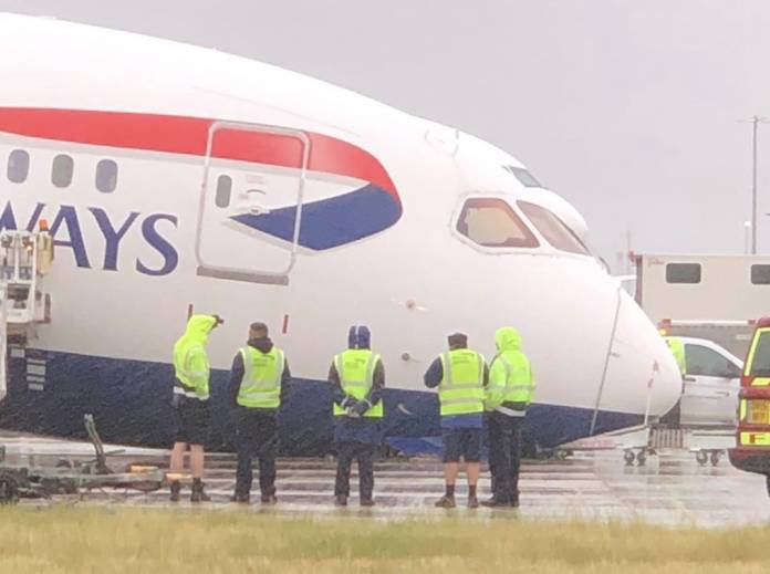 British Airways Dreamliner 787 Nose Collapses On The Tarmac At Heathrow 
