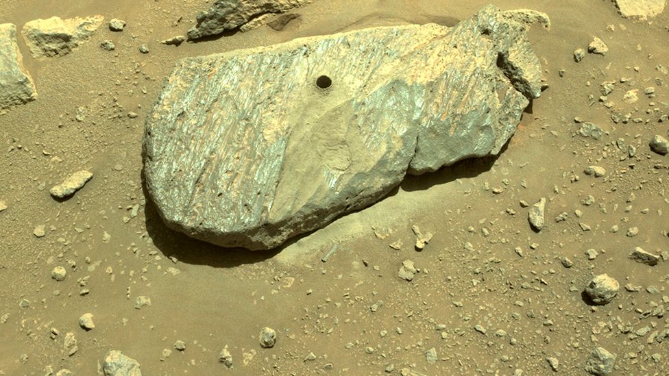 Mars rover: Nasa confirms it has its first rock sample