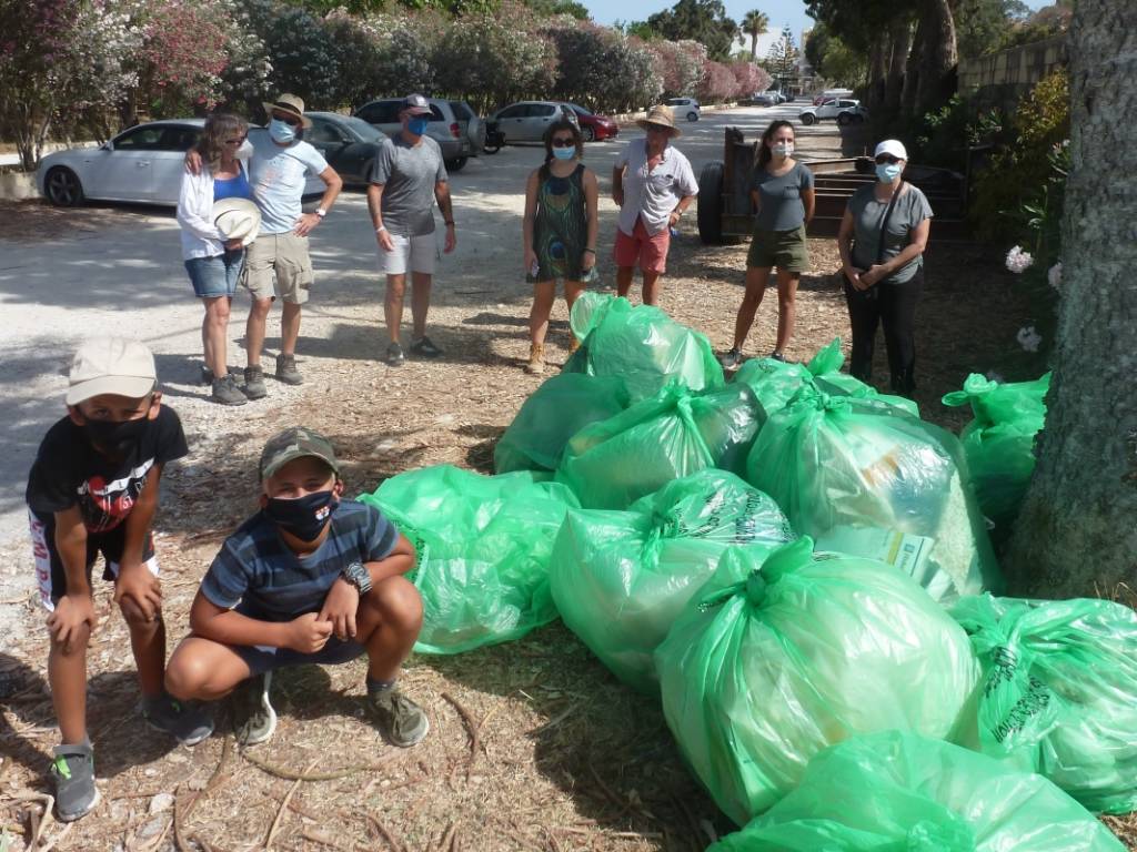 Behind the scenes of the CastOut trash art project Newsbook