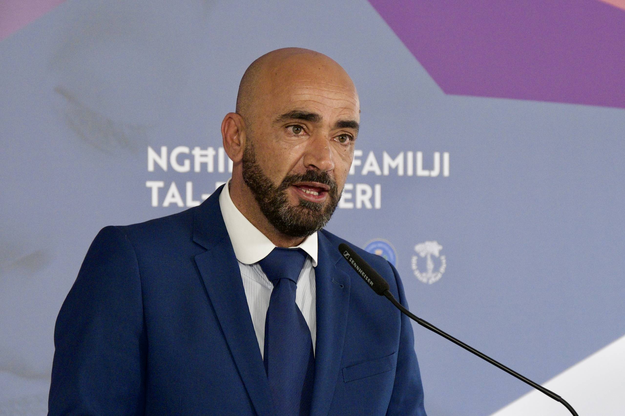 Issentenza sospiża taleks Direttur talħabs ikkonfermata flappell