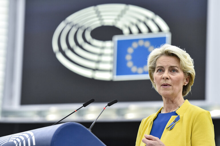EU unveils €800 billion defence plan after US suspends Ukraine aid