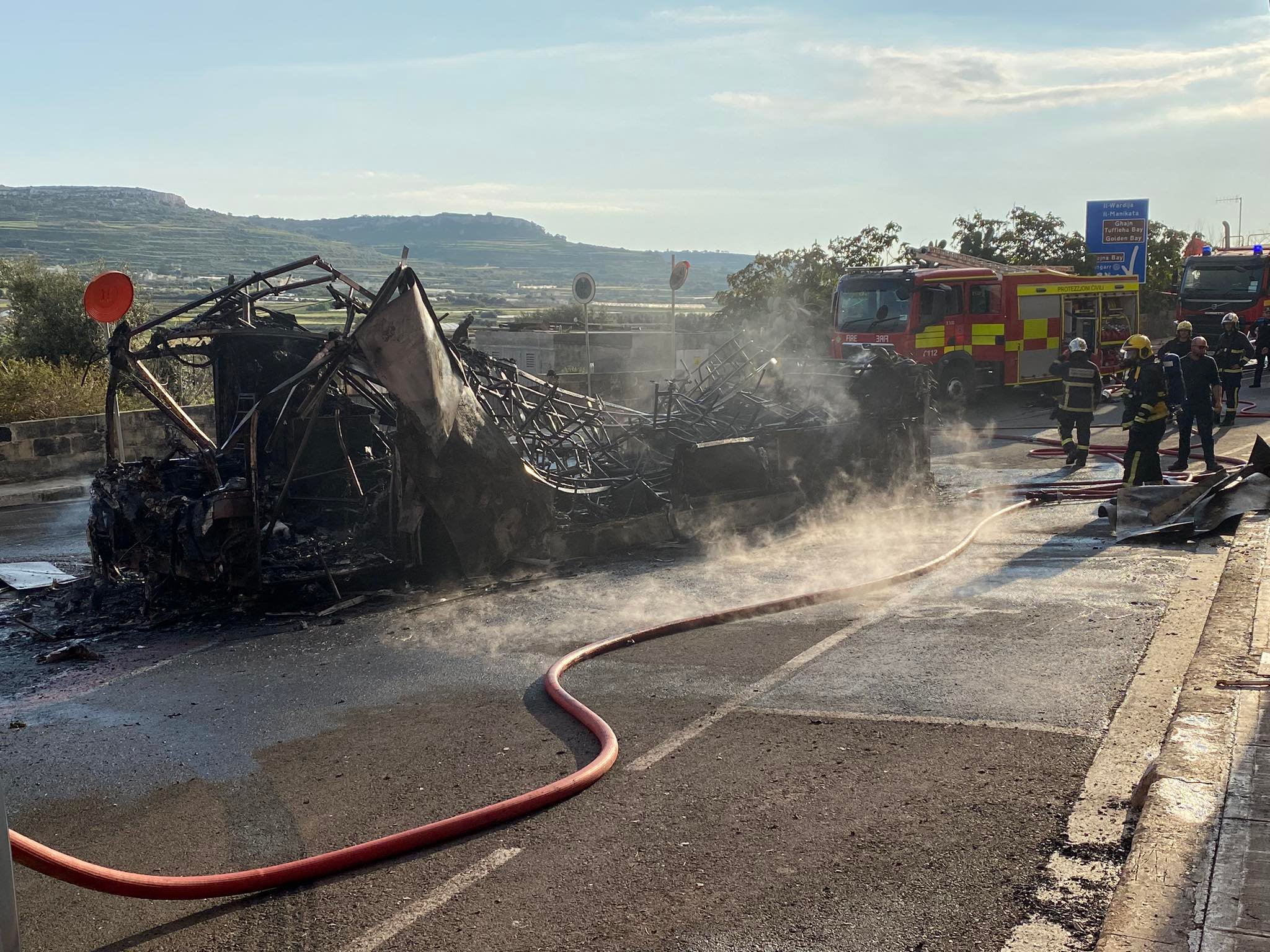 No injuries as tourist bus bursts into flames in Mġarr