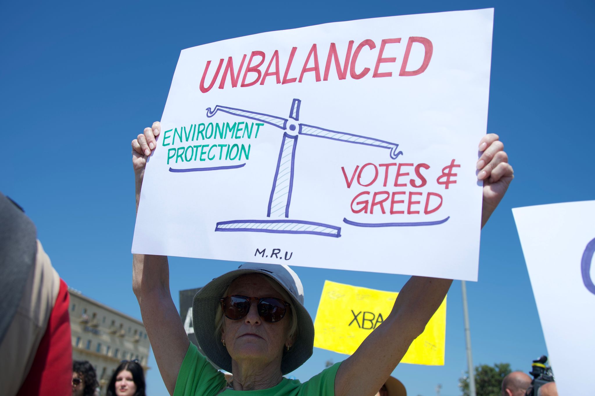 Parliament approves bill to strengthen Environment Protection Act