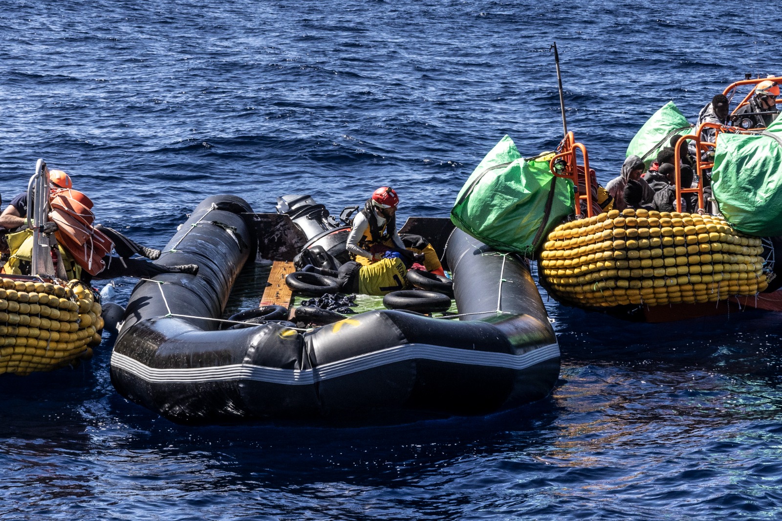 760 dead in the Mediterranean amid - Sos Mediterranee Migrants Migration