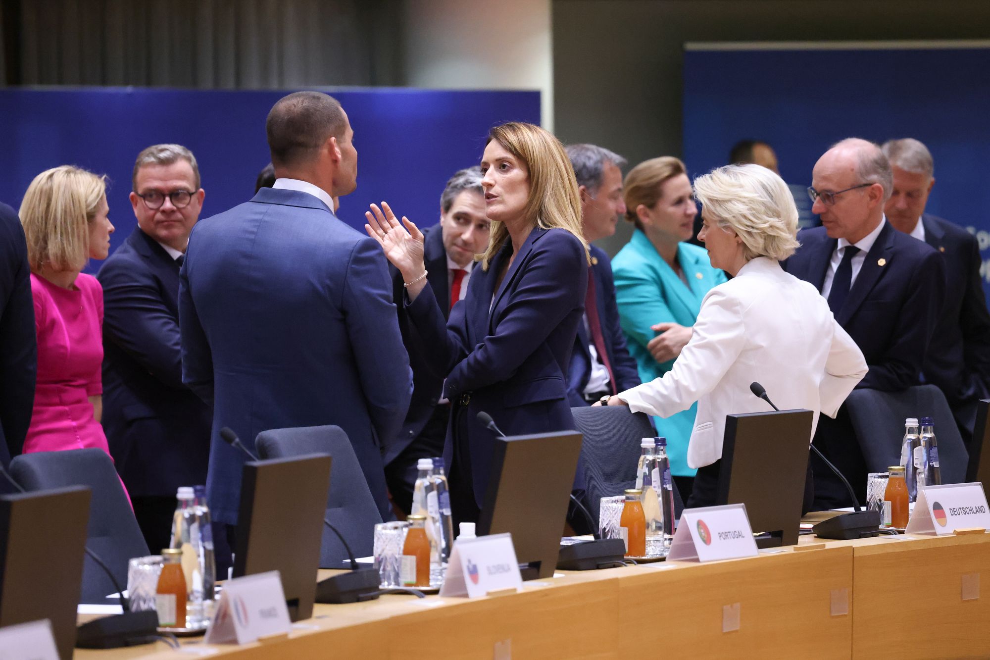 EU leaders fail to agree on top jobs at informal meeting