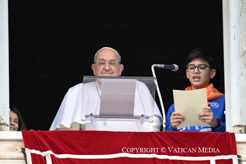 Pope Francis calls for united effort to eradicate anti-Semitism and all ...