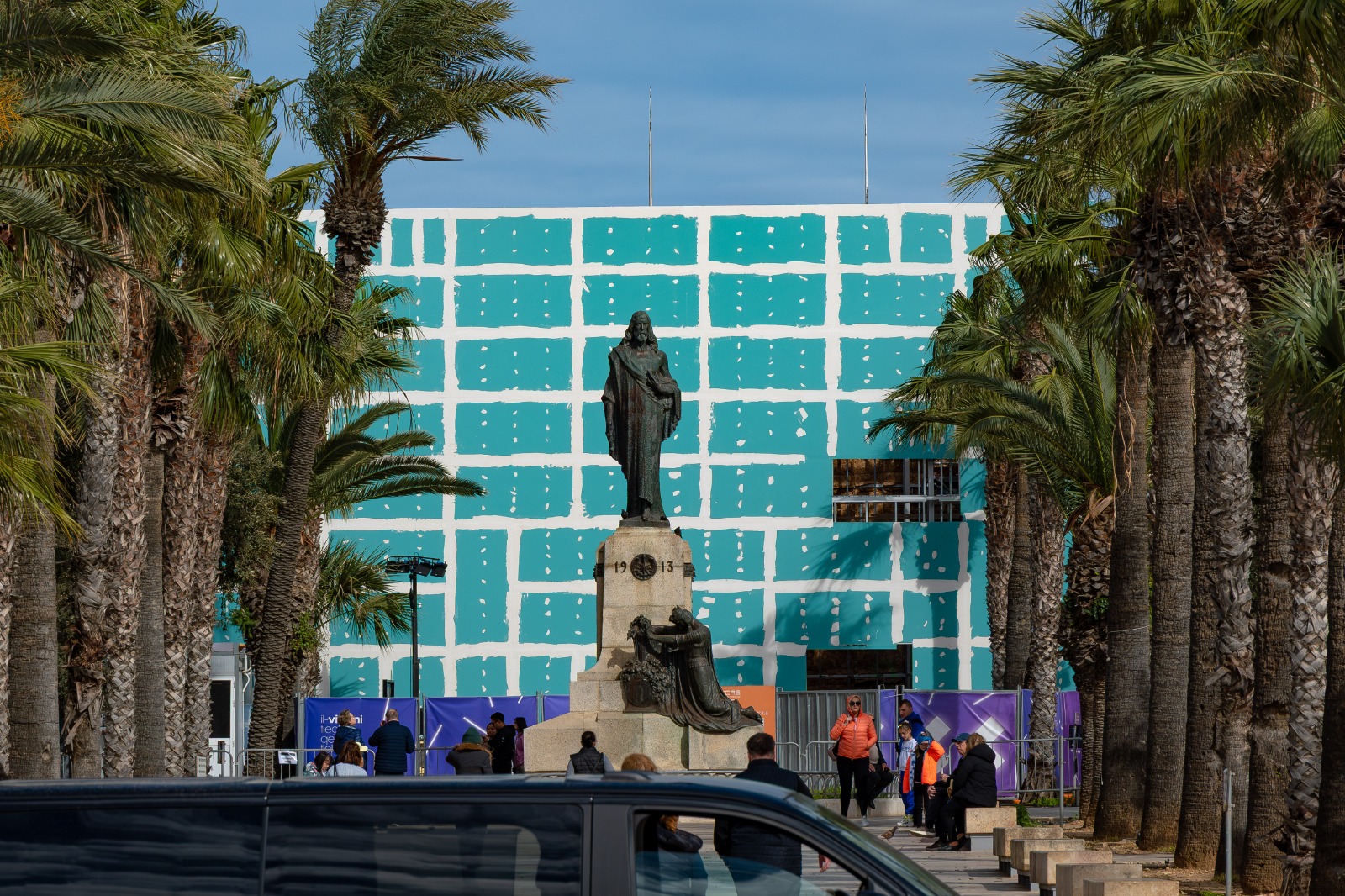 Il-Prim Ministru ma jagħtix l-ispiża tal-istruttura biswit it-Tritoni