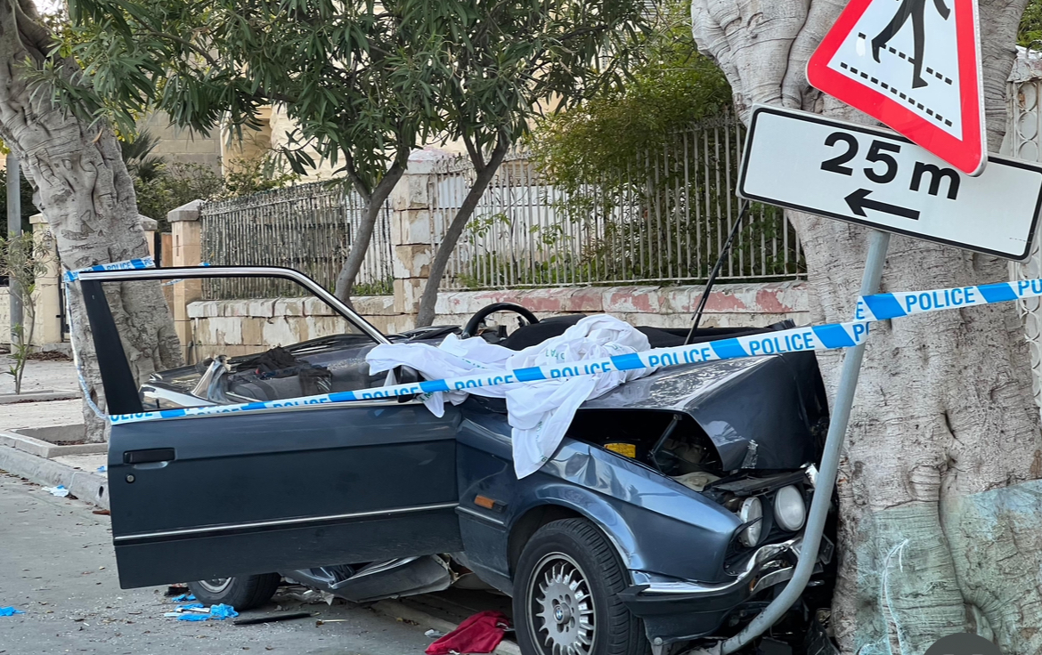 Anzjan l-isptar wara ħabta f’siġra f’Ħ’Attard